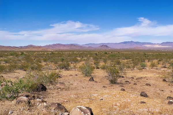 2.35 Acres of Residential Land for Sale in Golden Valley, Arizona