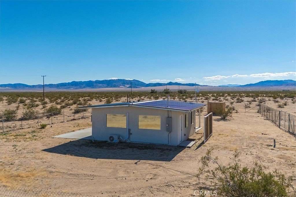 5.84 Acres of Land with Home for Sale in Twentynine Palms, California