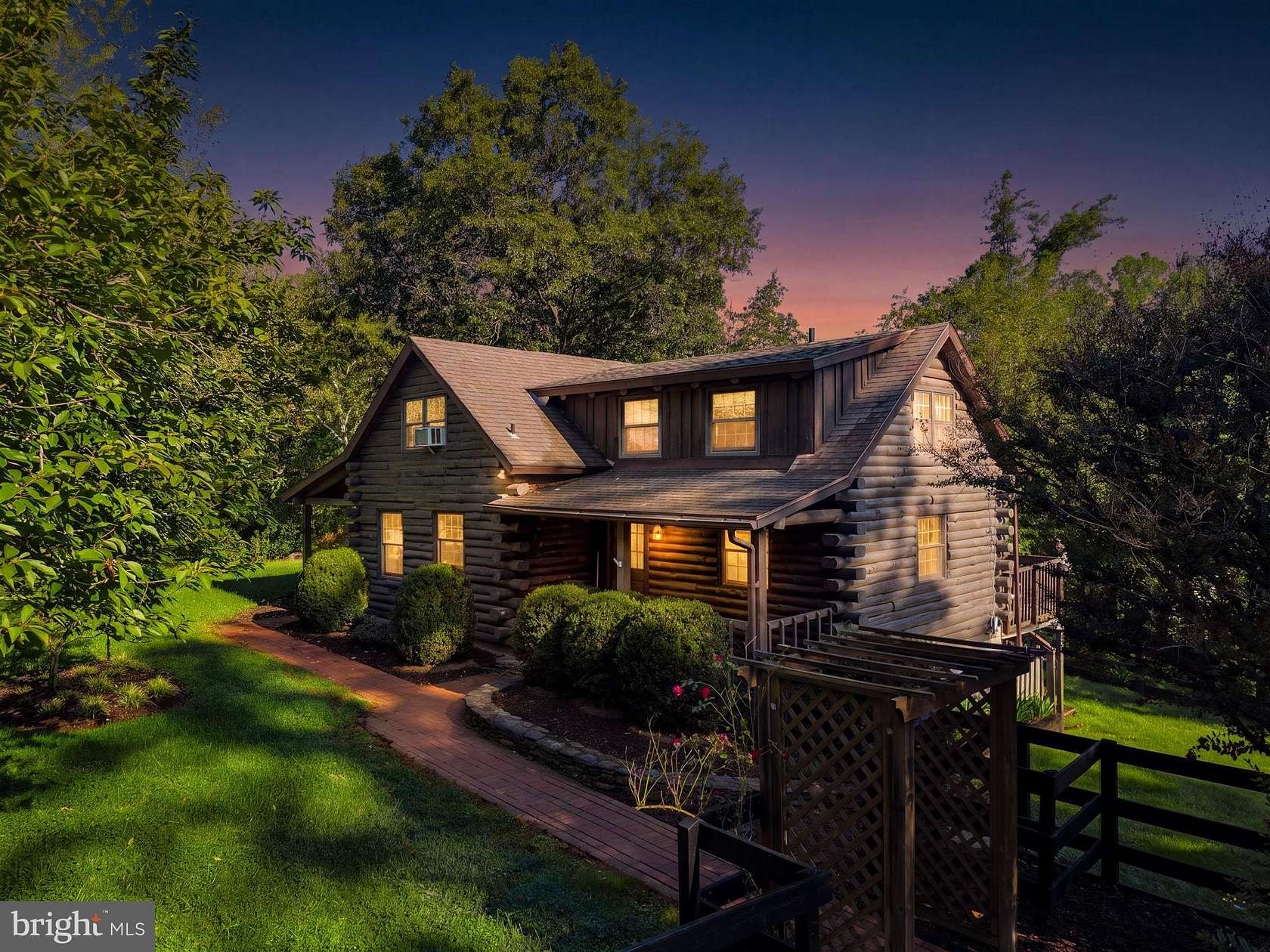 12.5 Acres of Land with Home for Sale in Washington, Virginia