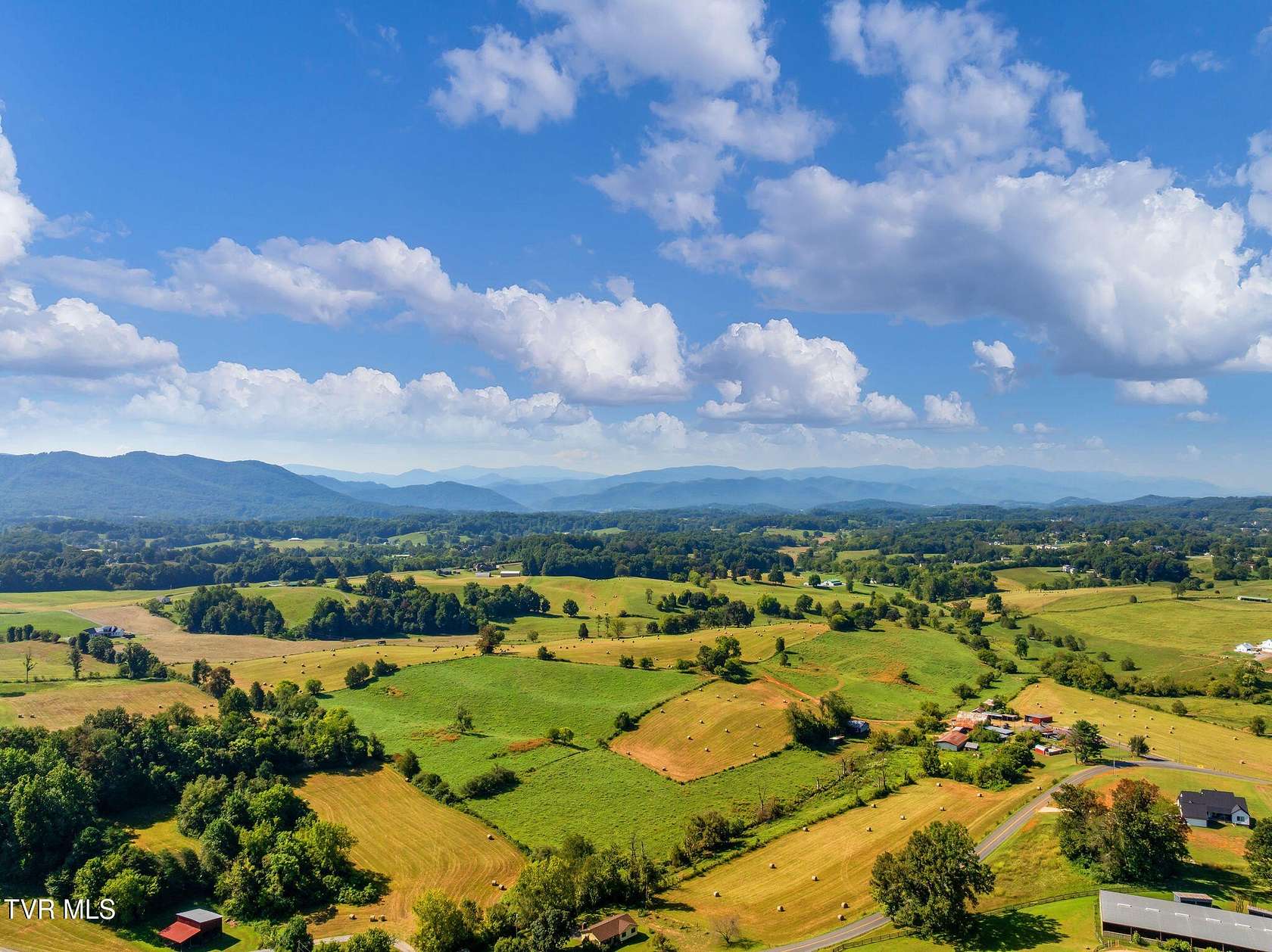 25 Acres of Agricultural & Residential Land for Sale in Jonesborough, Tennessee