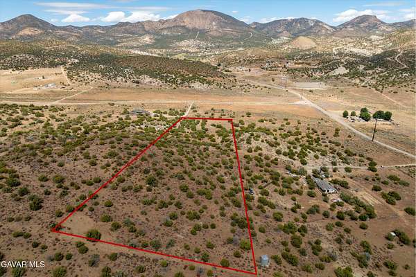 9.68 Acres of Land for Sale in Sand Canyon, California