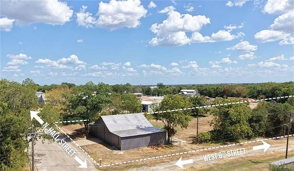 1.67 Acres of Improved Commercial Land for Sale in Caldwell, Texas
