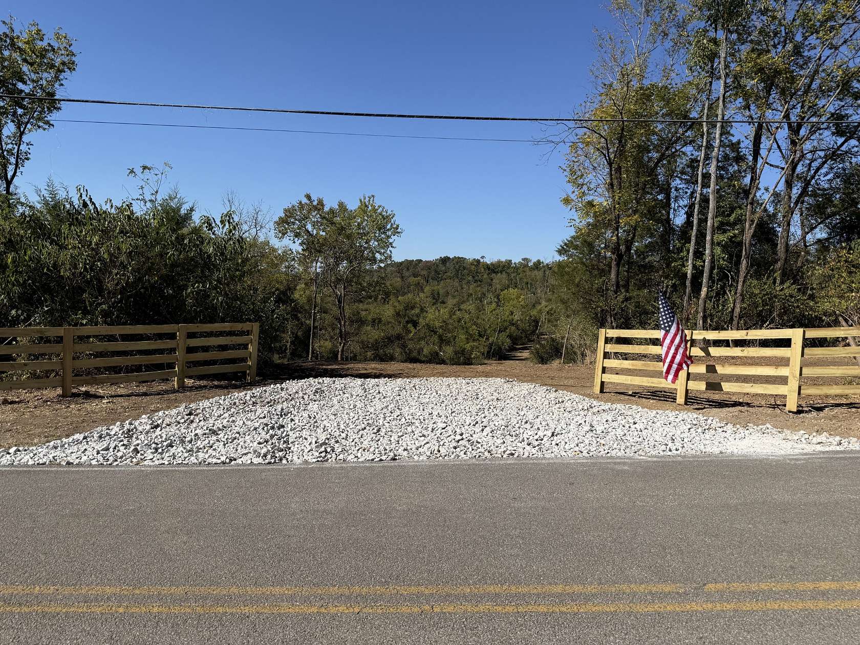 5 Acres of Residential Land for Sale in Columbia, Tennessee
