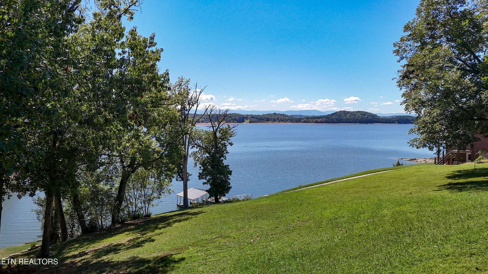 2 Acres of Residential Land for Sale in Dandridge, Tennessee
