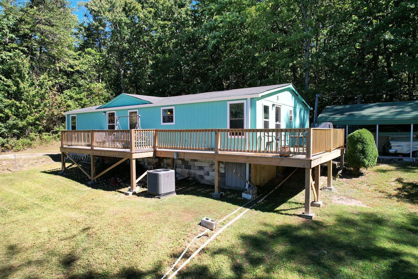 1.7 Acres of Land with Home for Sale in Signal Mountain, Tennessee