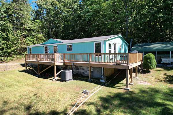 1.7 Acres of Land with Home for Sale in Signal Mountain, Tennessee