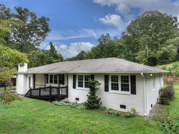 6 Acres of Land with Home for Sale in Ellijay, Georgia
