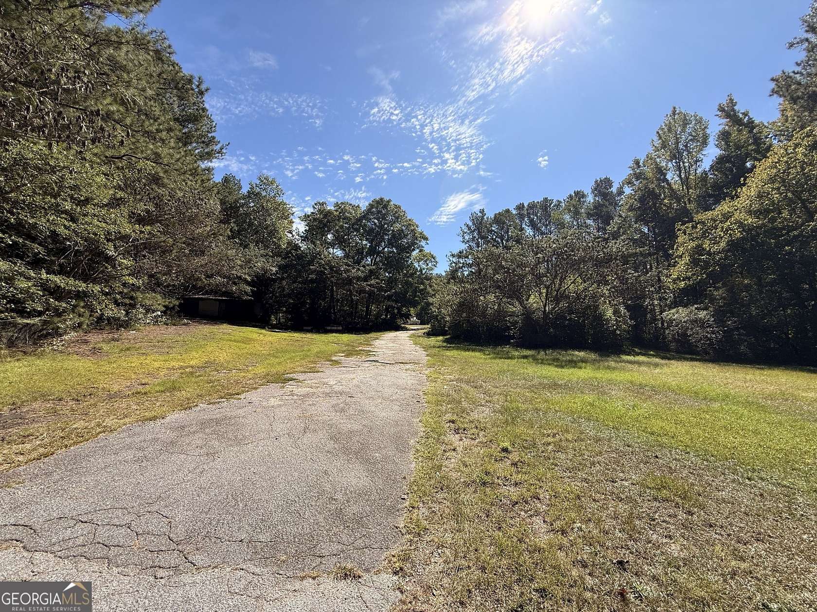 20 Acres of Commercial Land for Sale in Newnan, Georgia