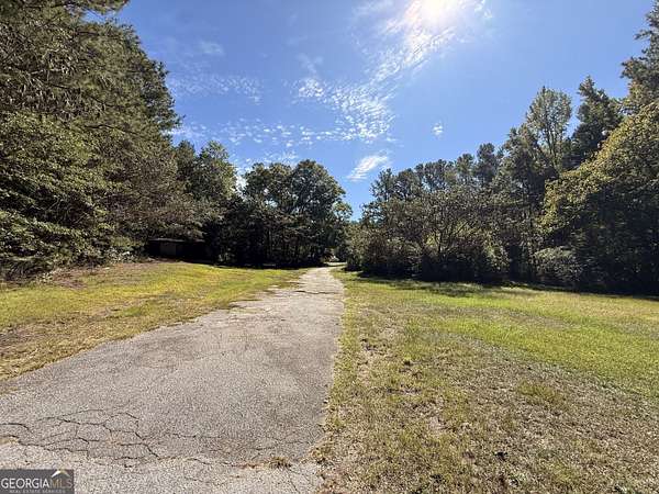20 Acres of Commercial Land for Sale in Newnan, Georgia