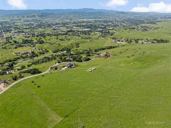 10 Acres of Recreational & Residential Land for Sale in Gilroy, California