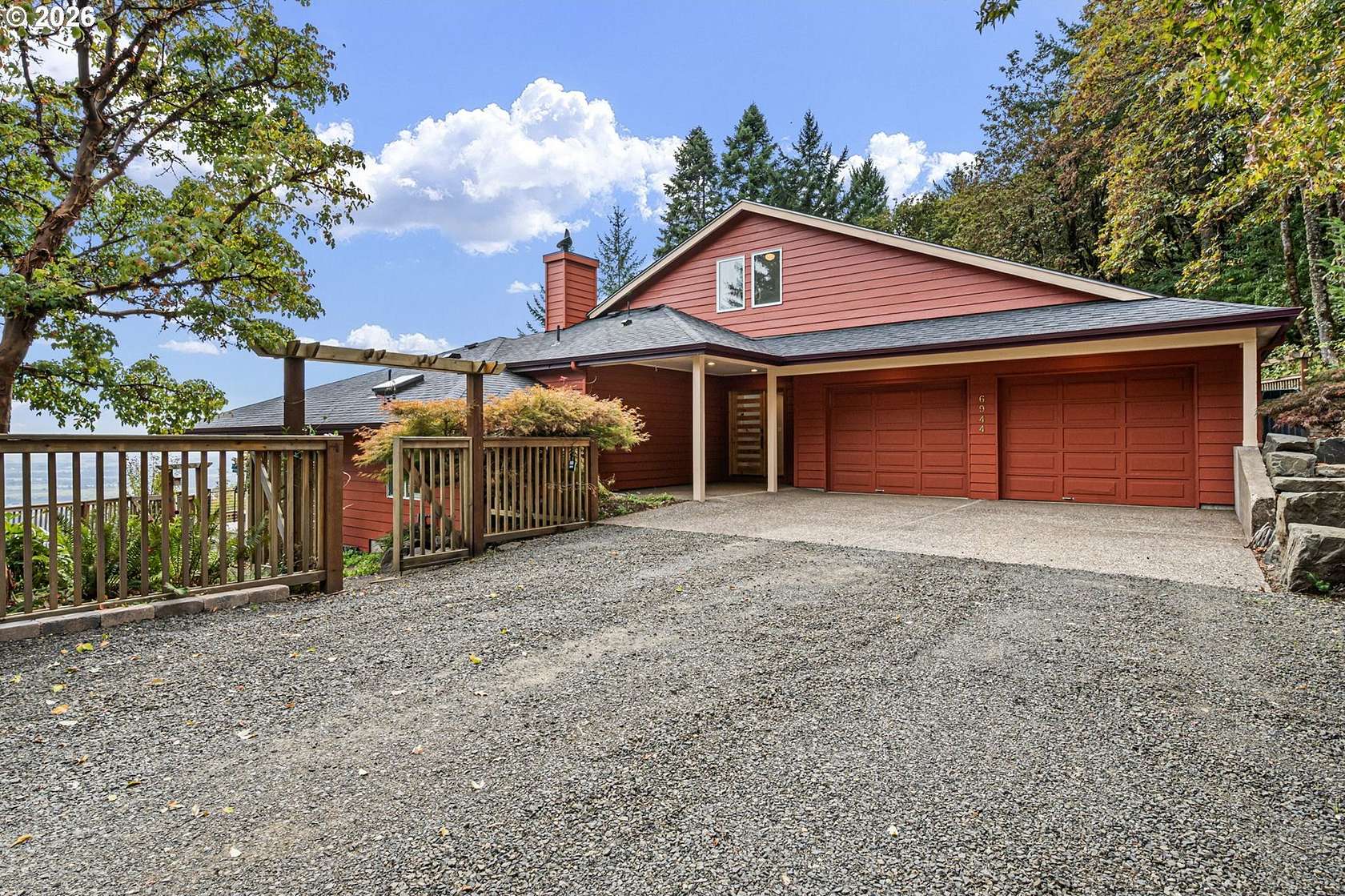 3.53 Acres of Land with Home for Sale in Corvallis, Oregon