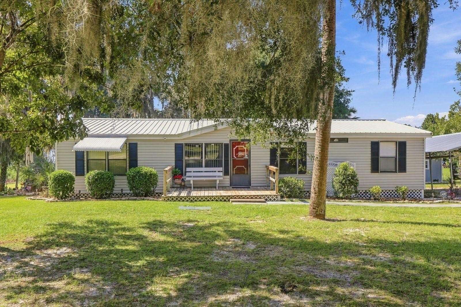 1.62 Acres of Land with Home for Sale in Hawthorne, Florida