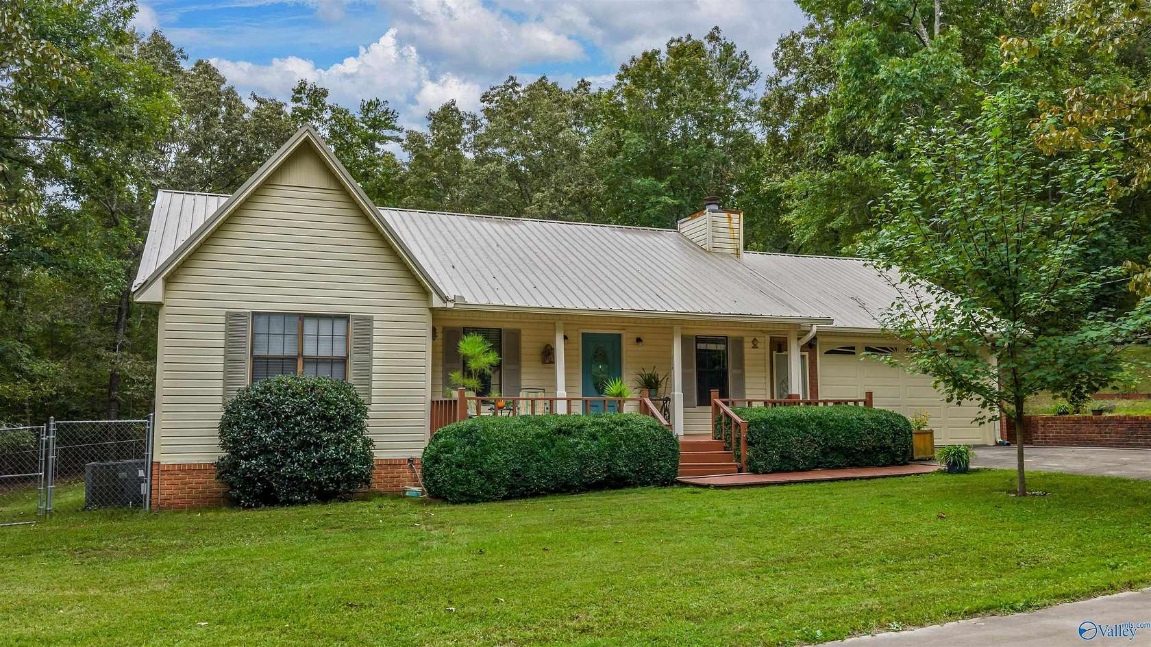 3.25 Acres of Land with Home for Sale in Valley Head, Alabama