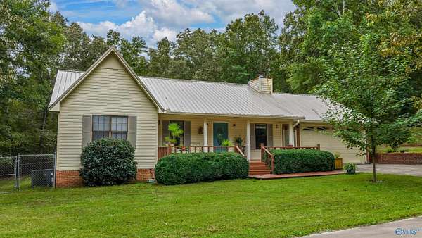 3.25 Acres of Land with Home for Sale in Valley Head, Alabama