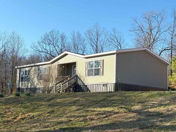 6 Acres of Land with Home for Sale in Greenbrier, Arkansas