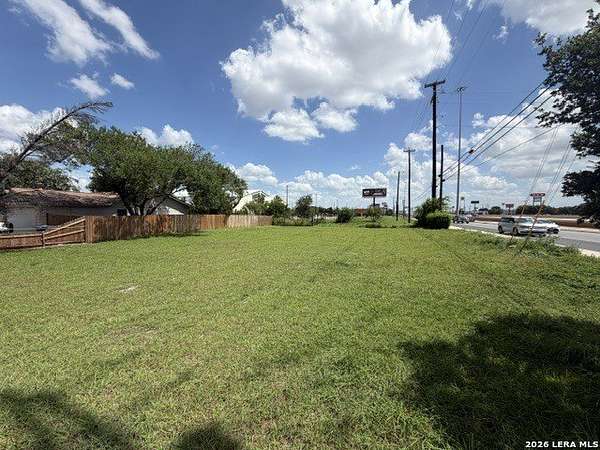 0.25 Acres of Mixed-Use Land for Sale in San Antonio, Texas