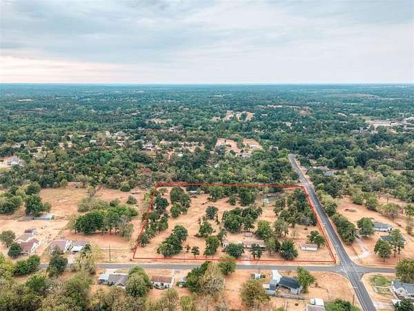 7 Acres of Land with Home for Sale in Nicoma Park, Oklahoma