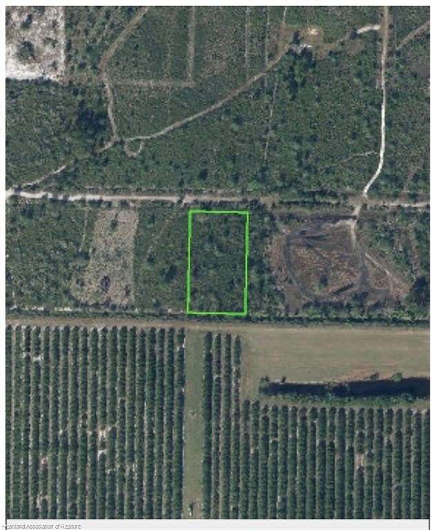 0.91 Acres of Residential Land for Sale in Lorida, Florida