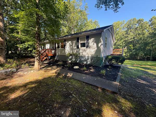 2 Acres of Land with Home for Lease in Richardsville, Virginia