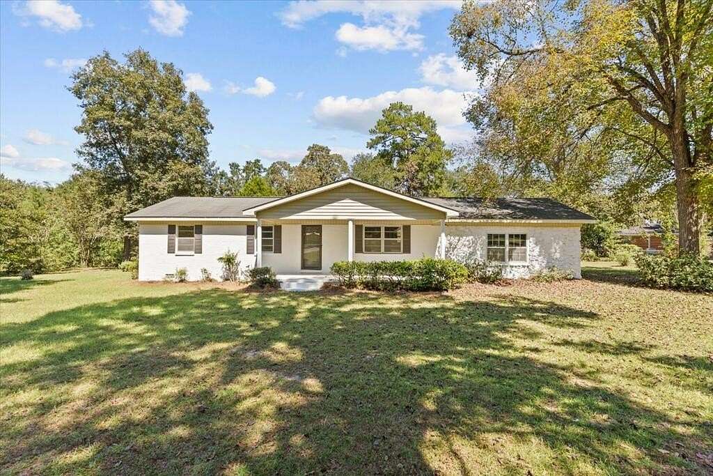 2 Acres of Land with Home for Sale in Ozark, Alabama