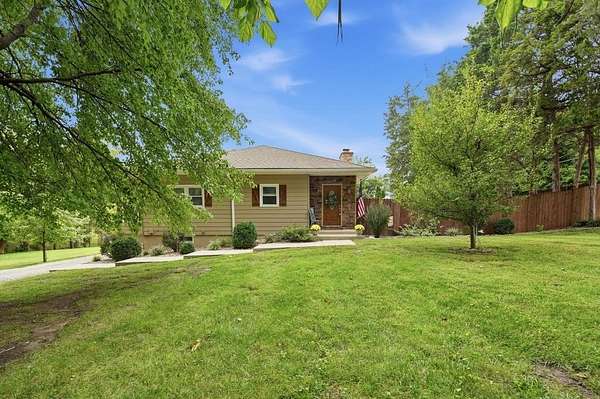 7.23 Acres of Land with Home for Sale in Leavenworth, Kansas