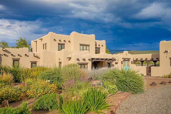 8 Acres of Land for Sale in Ranchos de Taos, New Mexico
