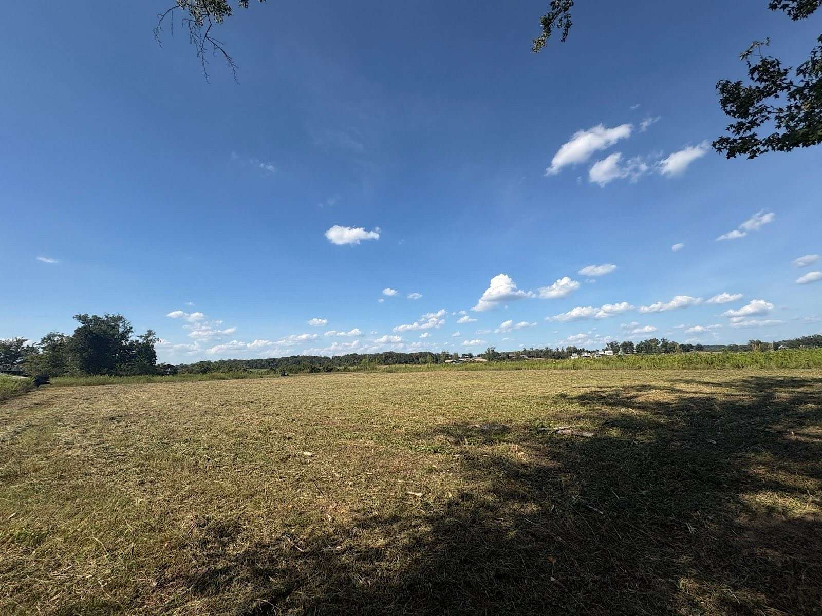 1 Acre of Residential Land for Sale in Savannah, Tennessee