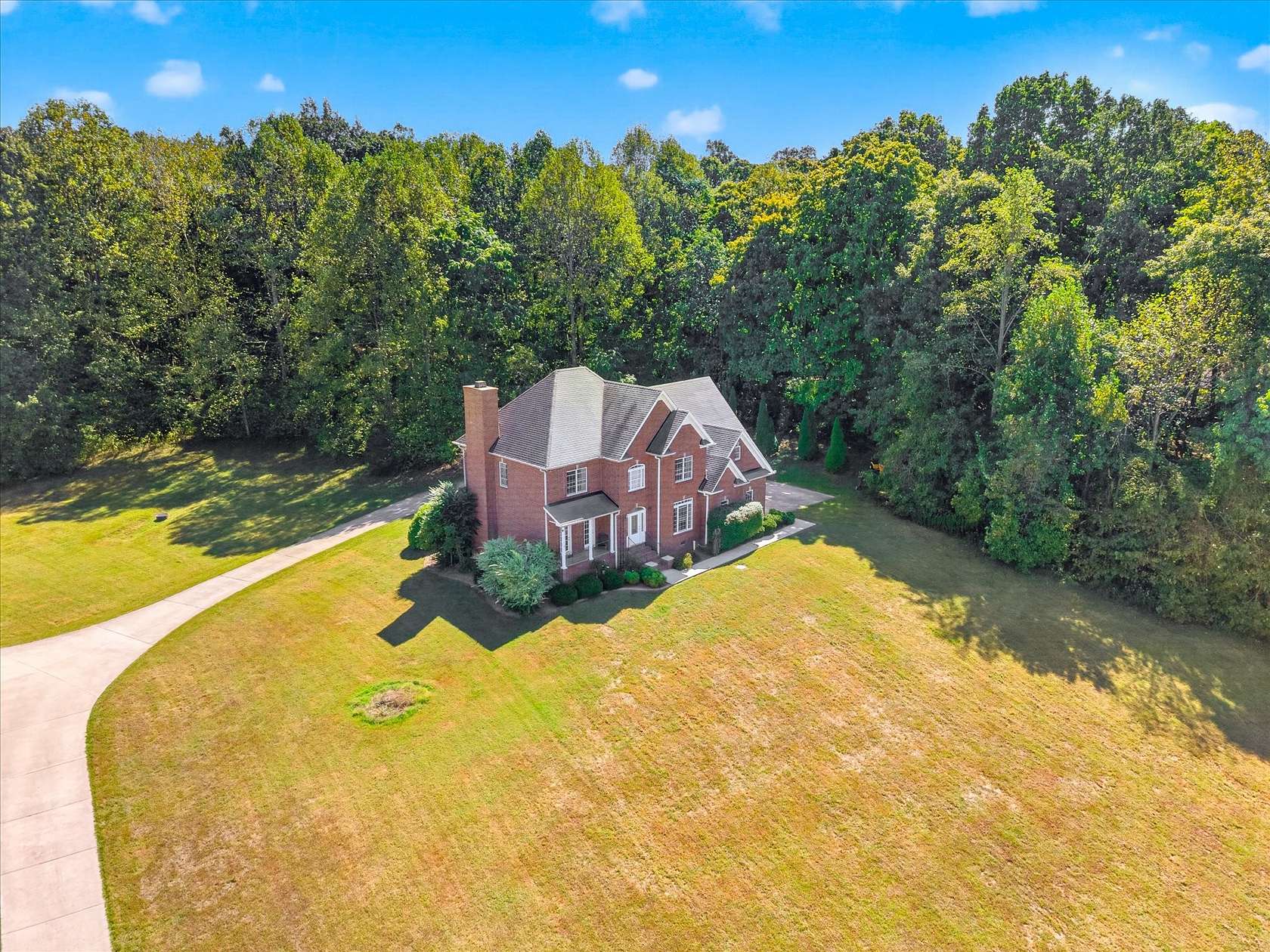5.3 Acres of Land with Home for Sale in Springfield, Tennessee