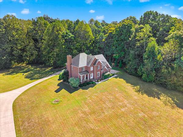 5.3 Acres of Land with Home for Sale in Springfield, Tennessee