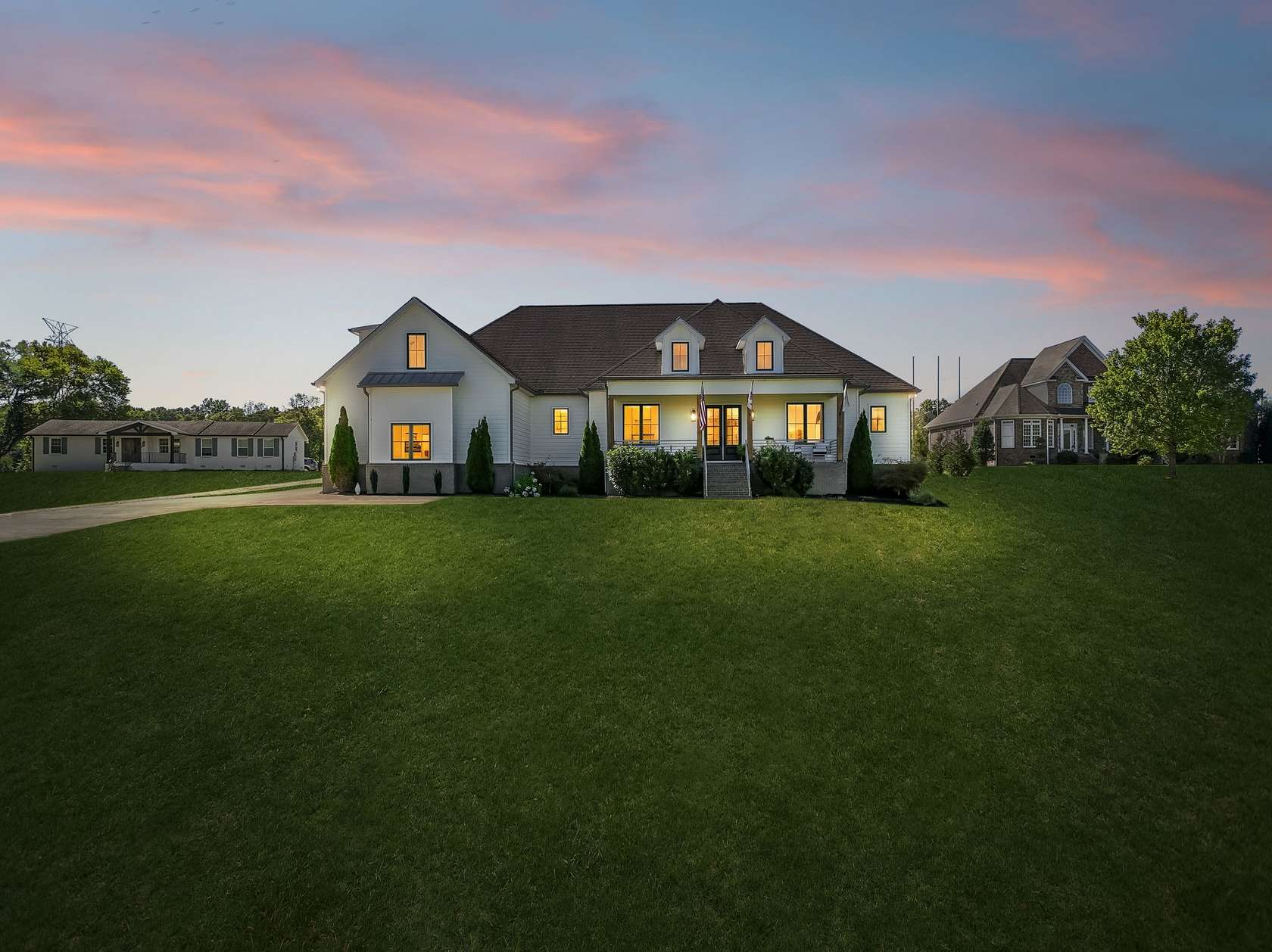 2.56 Acres of Land with Home for Sale in Lebanon, Tennessee