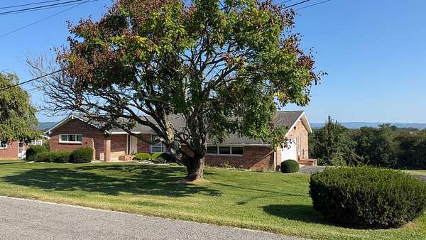 6.52 Acres of Land with Home for Auction in Rural Retreat, Virginia