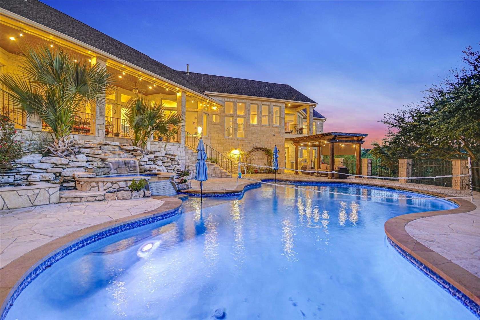 3 Acres of Land with Home for Lease in Austin, Texas