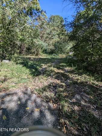 0.9 Acres of Residential Land for Sale in La Follette, Tennessee