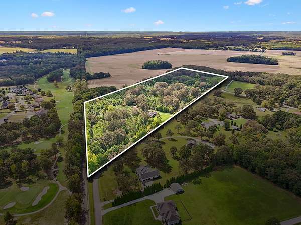 31.5 Acres of Land for Sale in Manchester, Tennessee