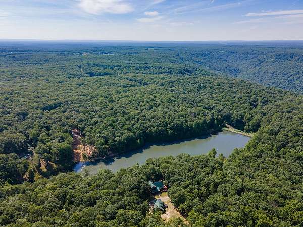 8 Acres of Residential Land for Sale in Altamont, Tennessee
