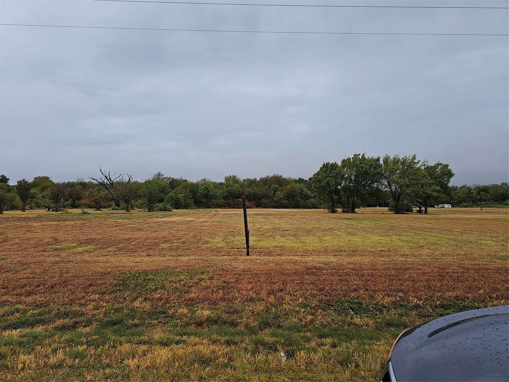 10 Acres of Mixed-Use Land for Sale in Ennis, Texas