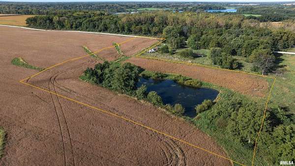 5.3 Acres of Residential Land for Sale in Victoria, Illinois