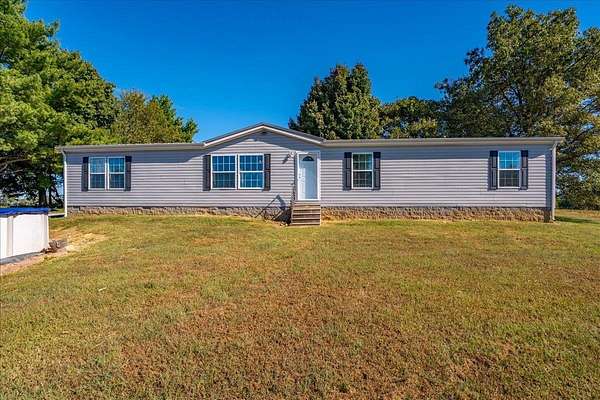 1.77 Acres of Land with Home for Sale in Waverly, Kentucky
