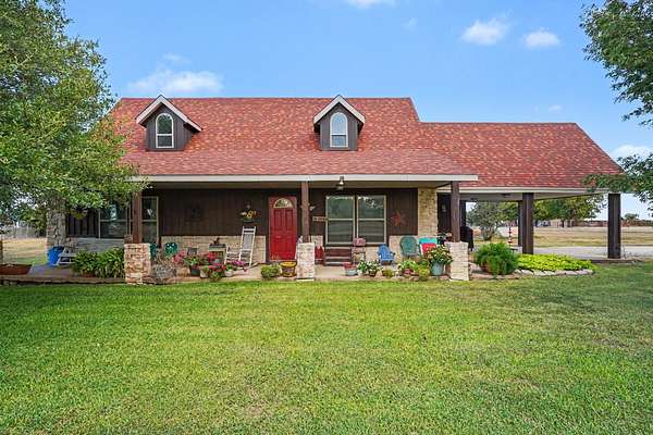 2 Acres of Land with Home for Sale in Grandview, Texas