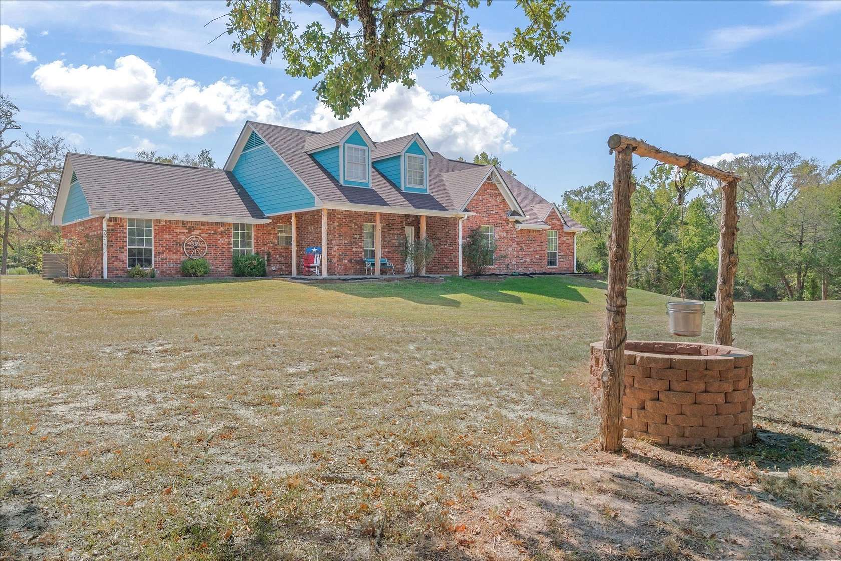 4 Acres of Land with Home for Sale in Eustace, Texas
