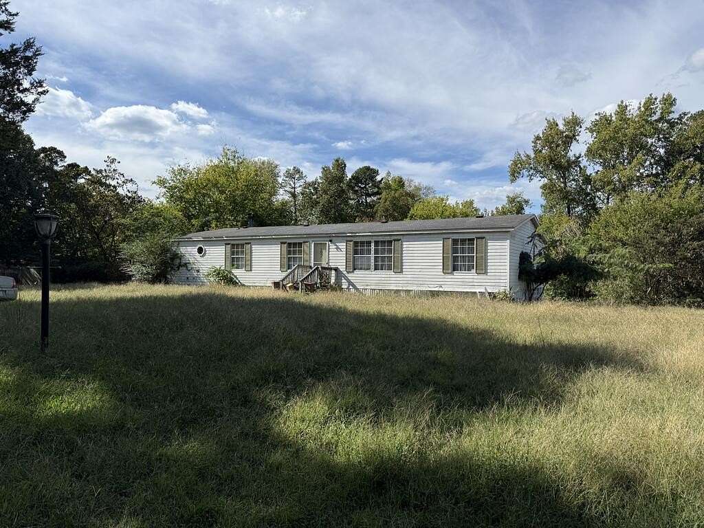 2 Acres of Land with Home for Sale in Buffalo Junction, Virginia