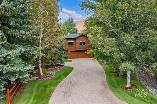 1.59 Acres of Land with Home for Sale in Hailey, Idaho