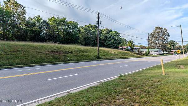 0.87 Acres of Mixed-Use Land for Sale in Morristown, Tennessee