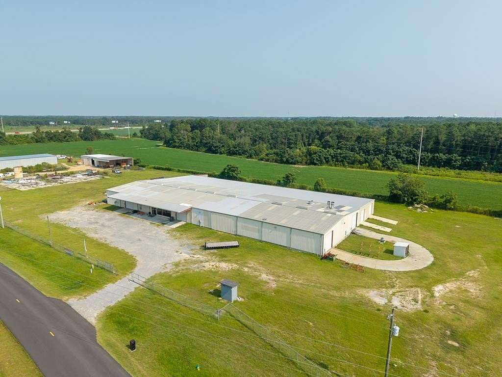 4.7 Acres of Improved Commercial Land for Sale in Adel, Georgia