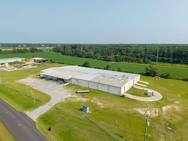 4.7 Acres of Improved Commercial Land for Sale in Adel, Georgia