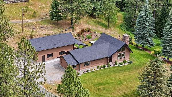 20.2 Acres of Recreational Land with Home for Sale in Rockford, Washington