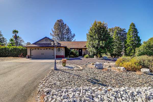 5 Acres of Land with Home for Sale in Anderson, California