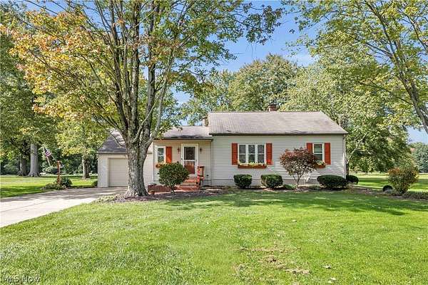 6 Acres of Land with Home for Sale in Girard, Ohio
