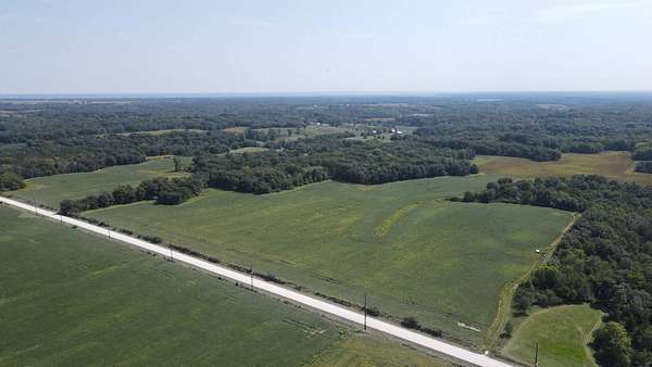 87 Acres of Land for Auction in Mediapolis, Iowa