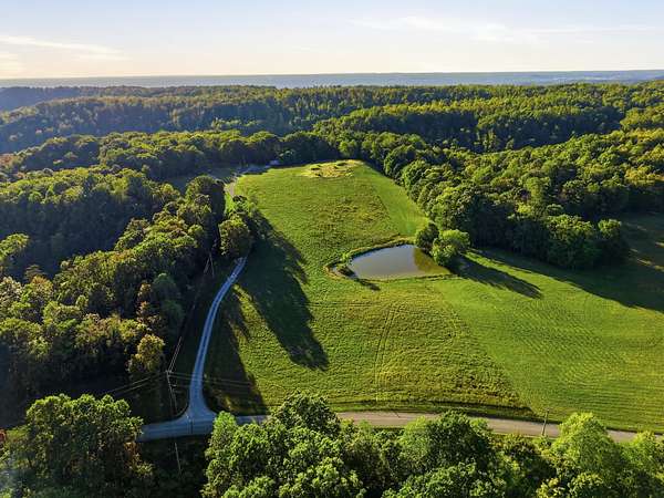 5 Acres of Residential Land for Sale in Sparta, Tennessee